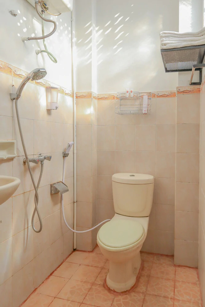 Pasar Baru Inn by OYO Rooms