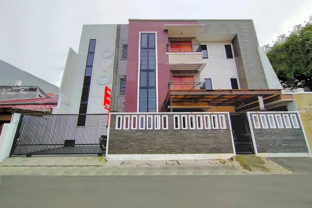 Paulus Residence by OYO Rooms