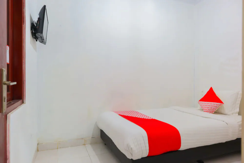 Paulus Residence by OYO Rooms