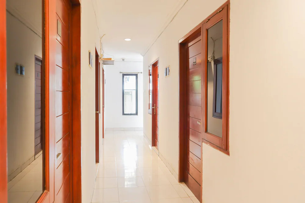 Paulus Residence by OYO Rooms