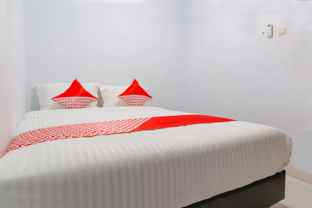 Paulus Residence by OYO Rooms