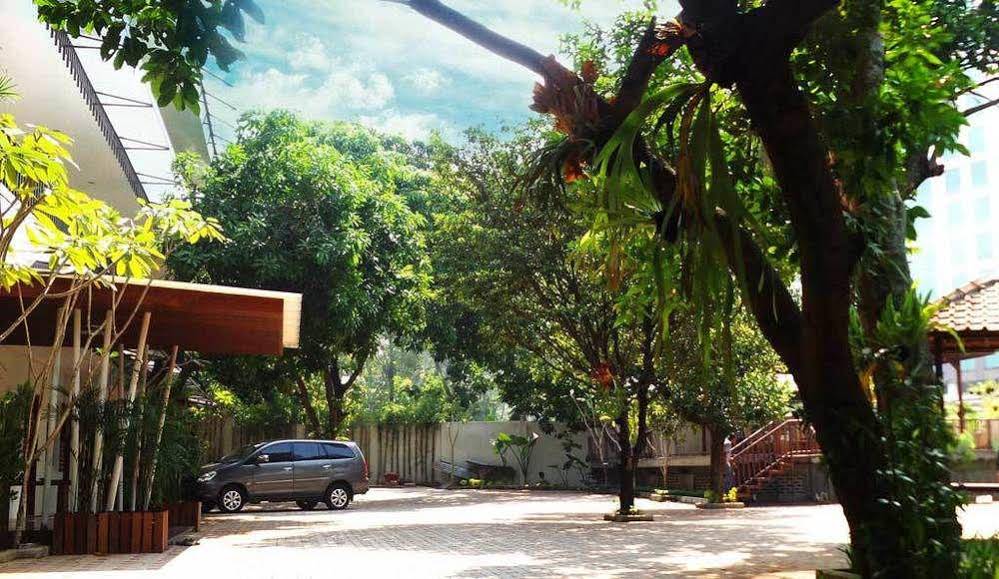 Pejaten Valley Residence