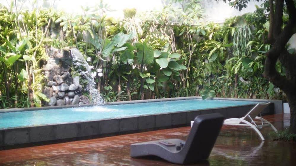 Pejaten Valley Residence