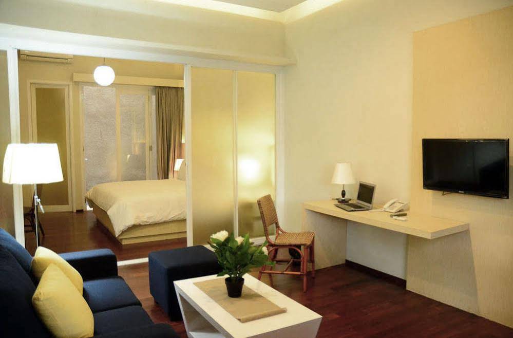 Pejaten Valley Residence