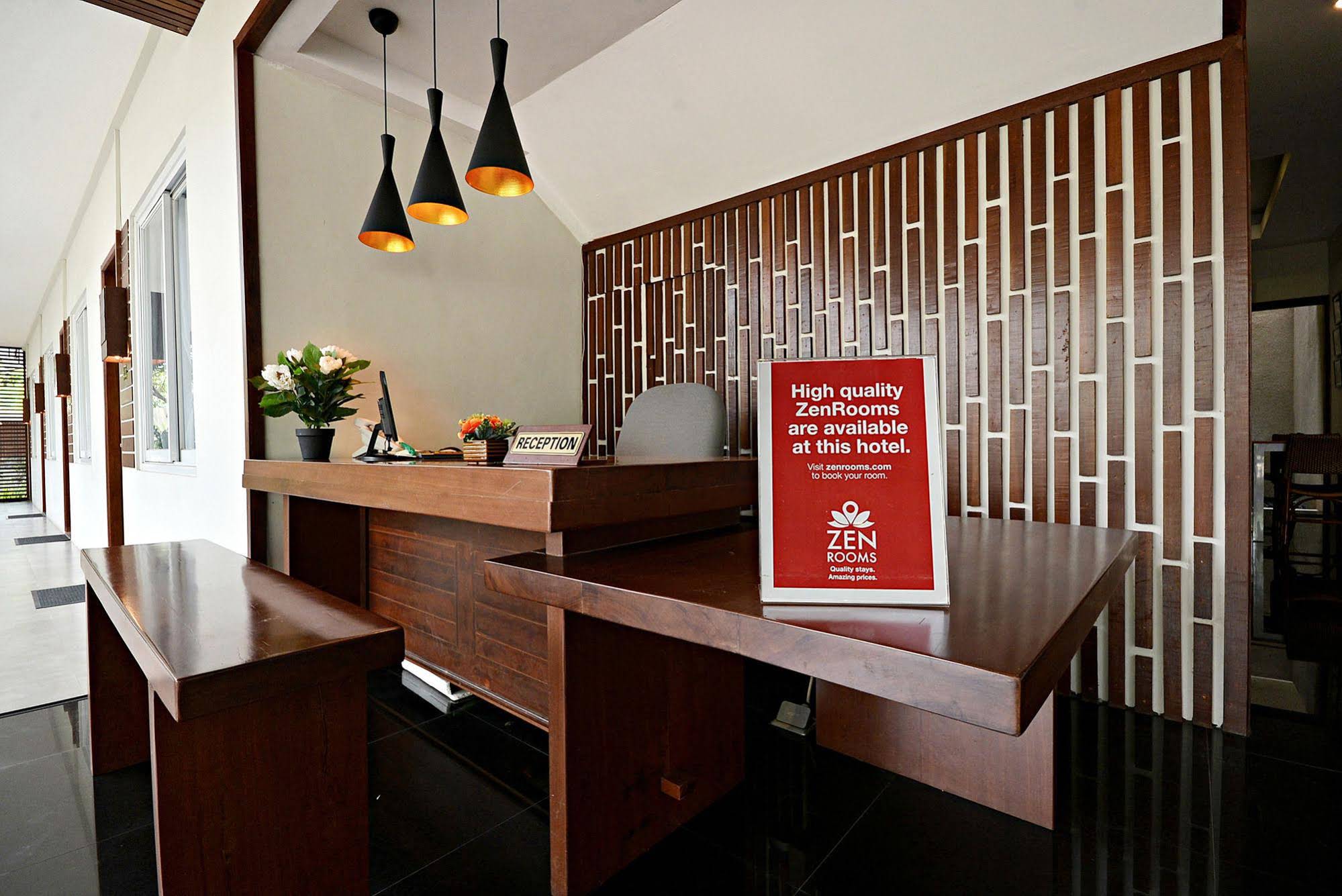 Pejaten Valley Residence by ZEN Rooms