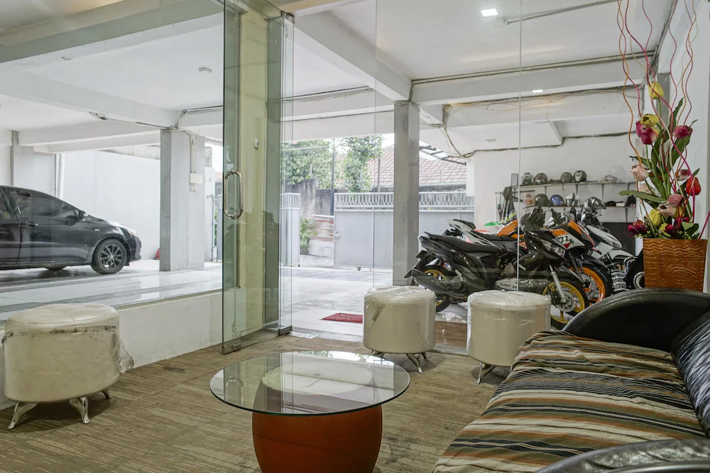 Pinnus Residence By RedDoorz