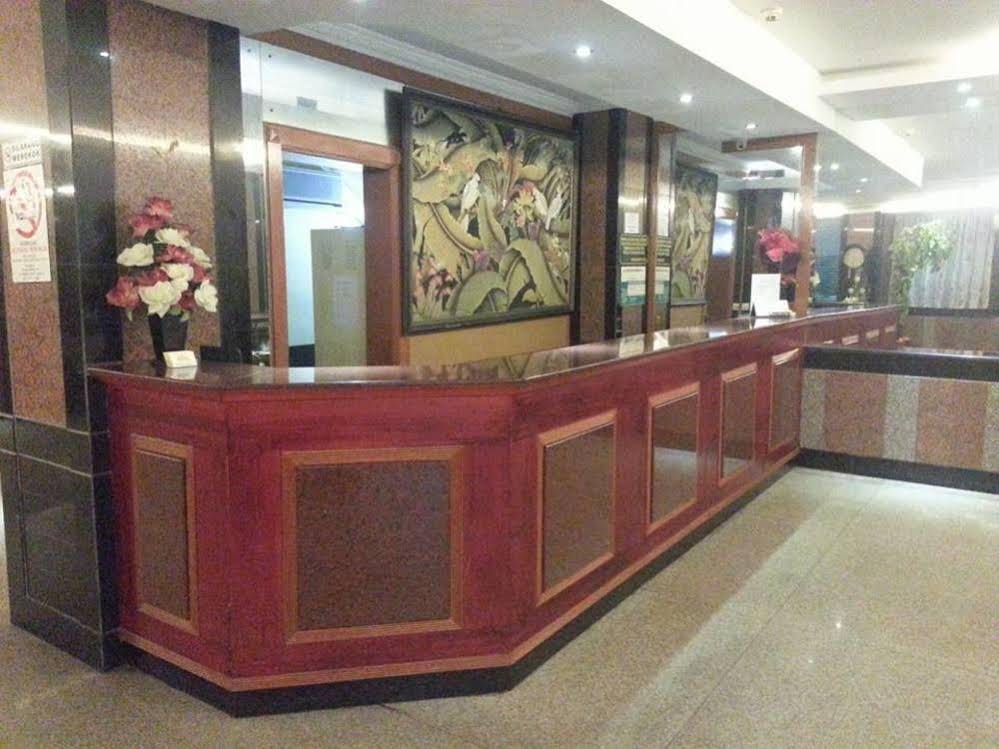 Plaza Hotel Harco Mangga Dua