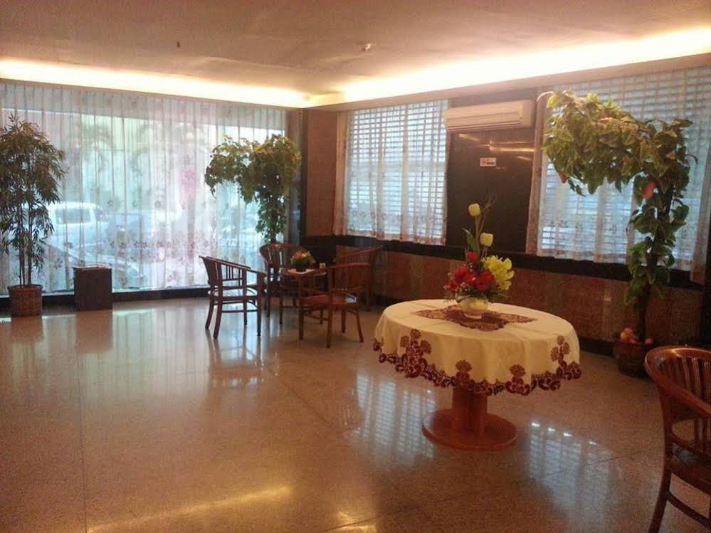 Plaza Hotel Harco Mangga Dua