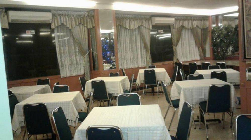 Plaza Hotel Harco Mangga Dua