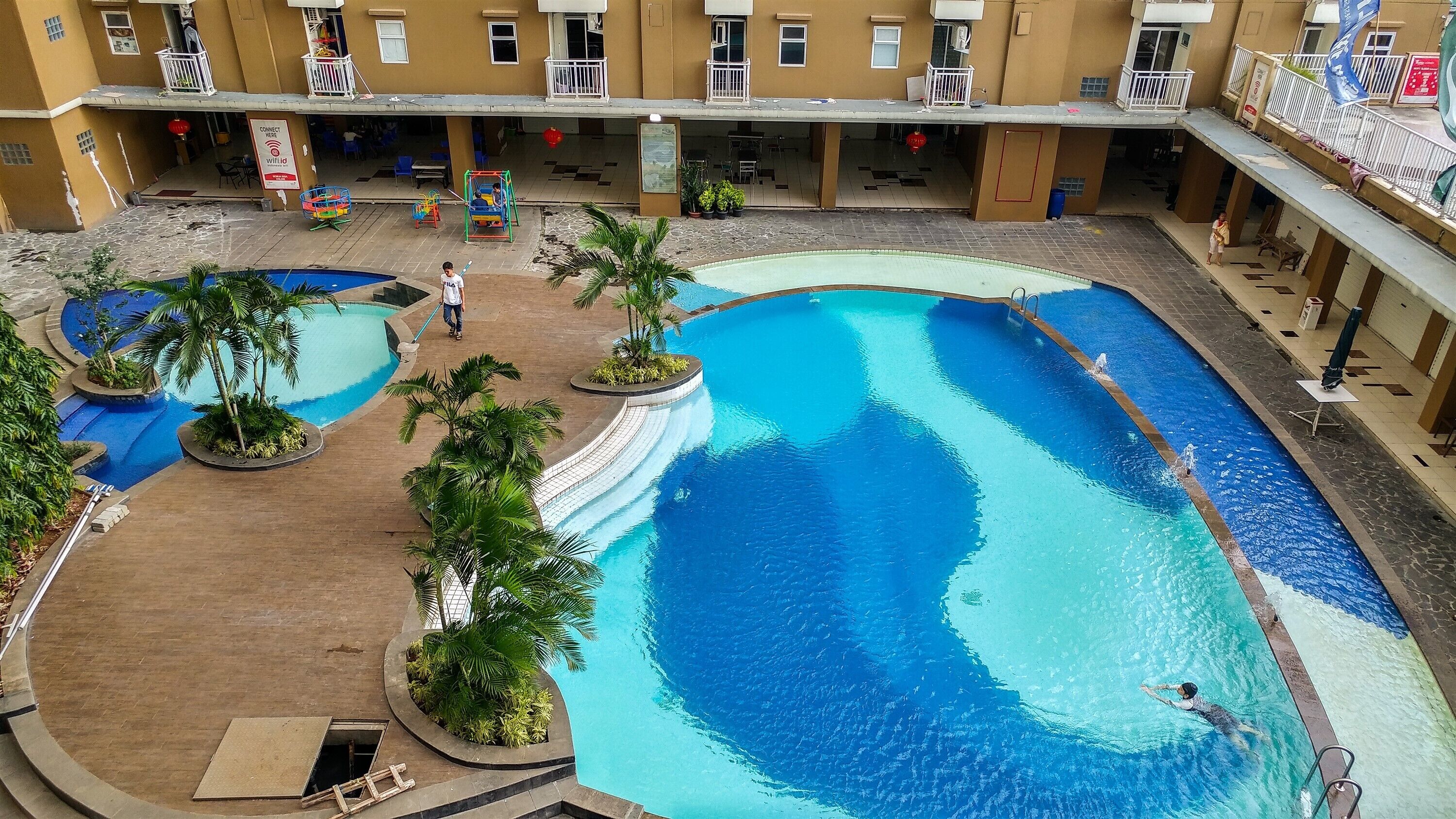 Pluit Sea View Apartment