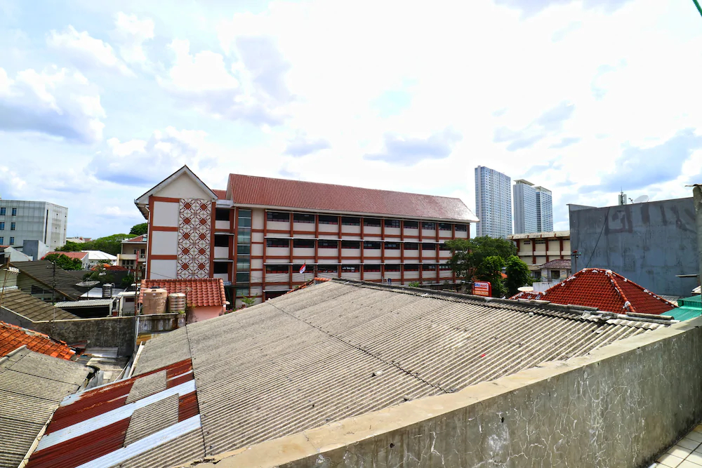 Premium Senen Guesthouse
