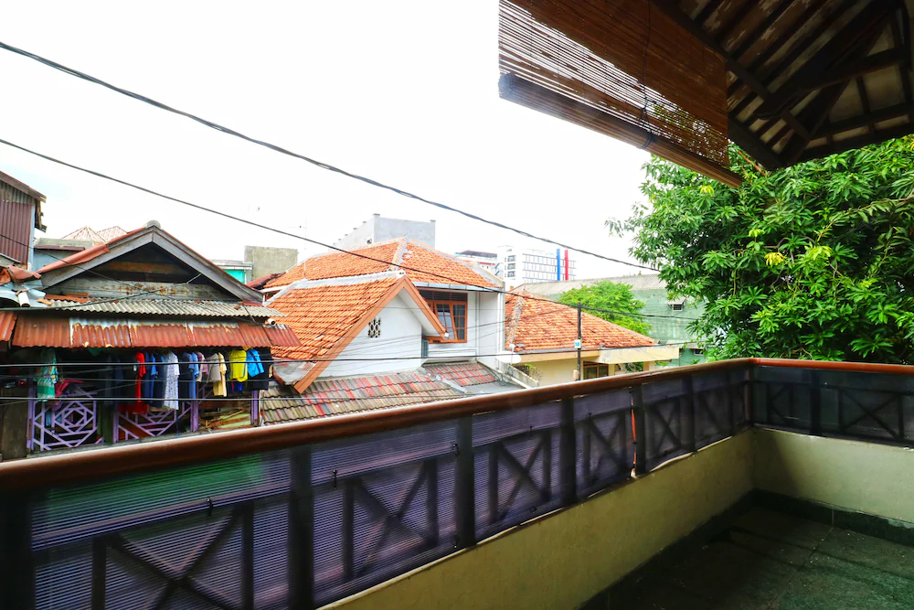 Premium Senen Guesthouse