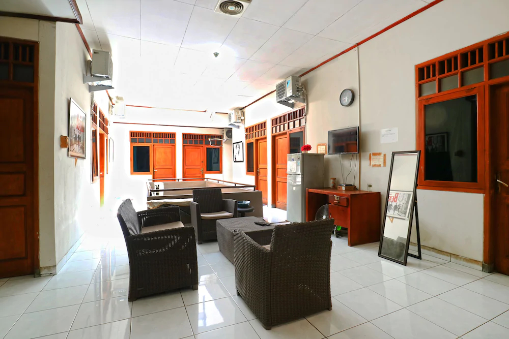 Premium Senen Guesthouse