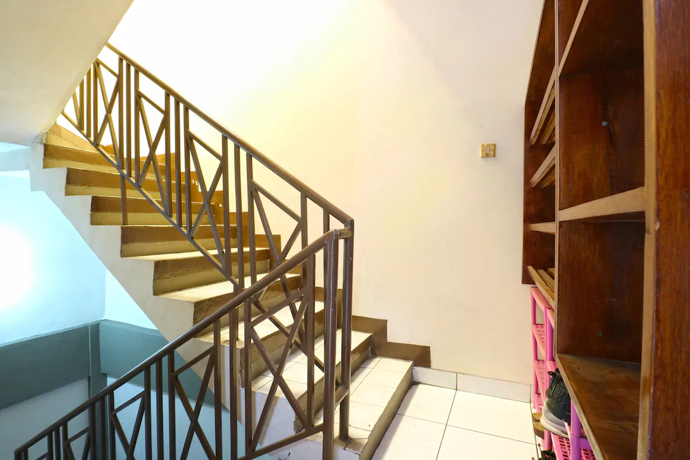 Premium Senen Guesthouse