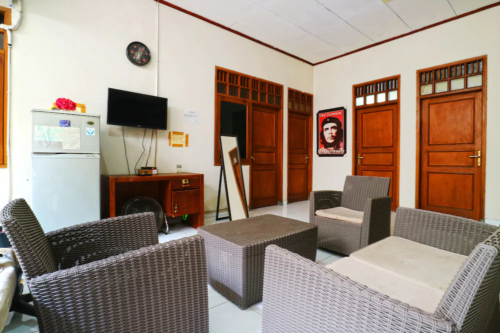 Premium Senen Guesthouse