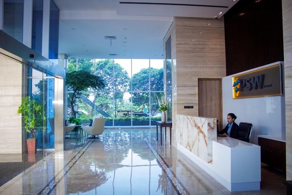 Azana Suites Hotel Antasari