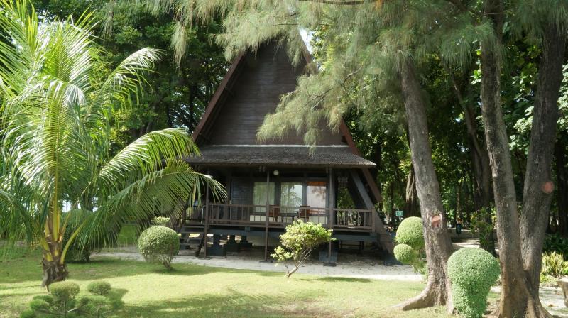 Pulau Ayer Resort & Cottages