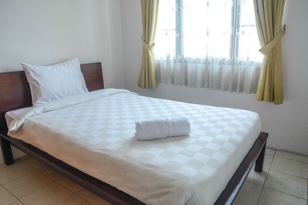 Puri Garden Apartment