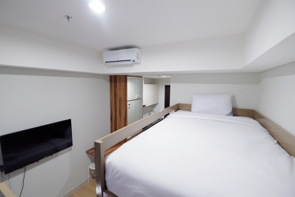 Puri Mansion Apartment