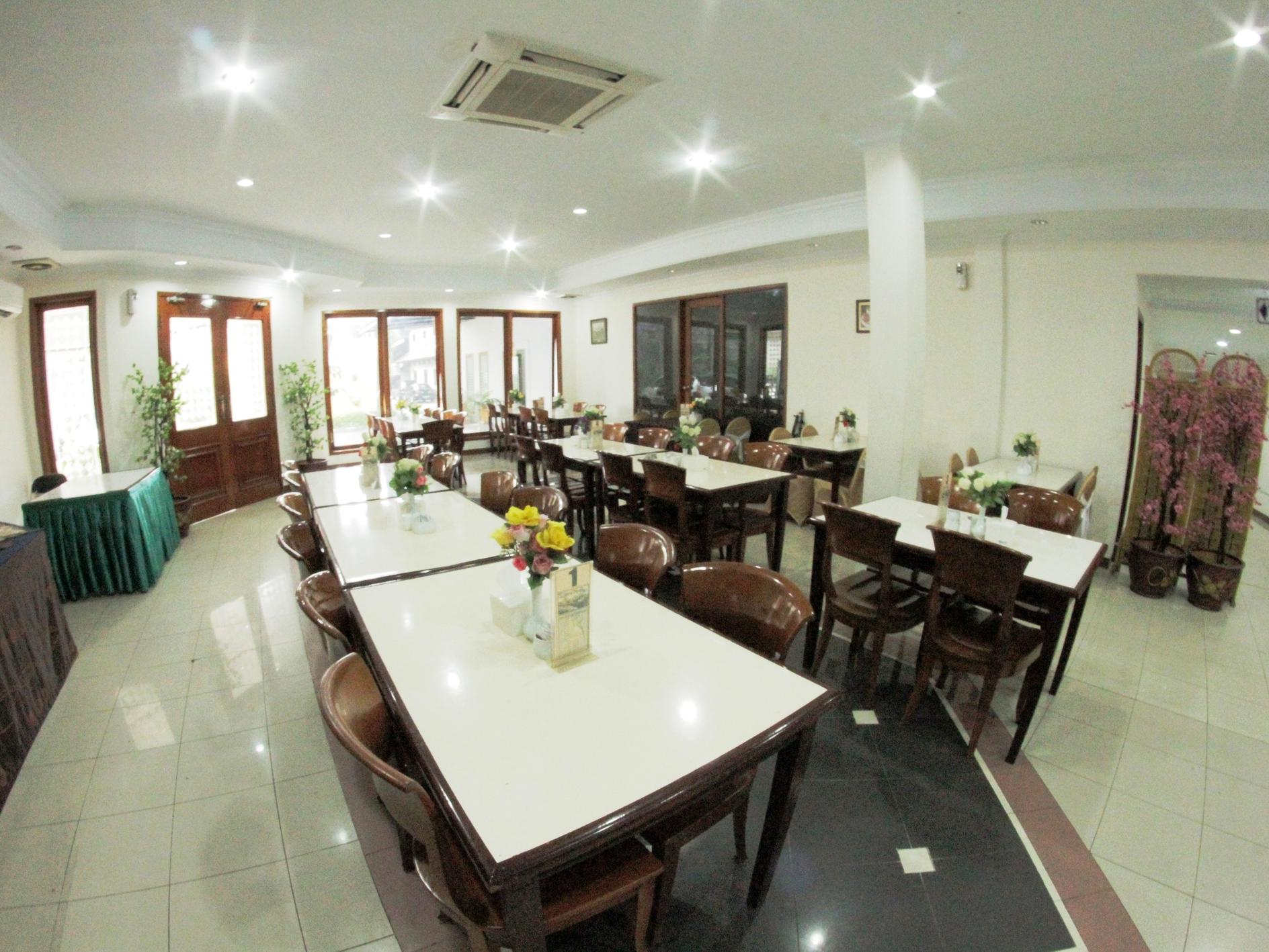 Puri Mega Hotel