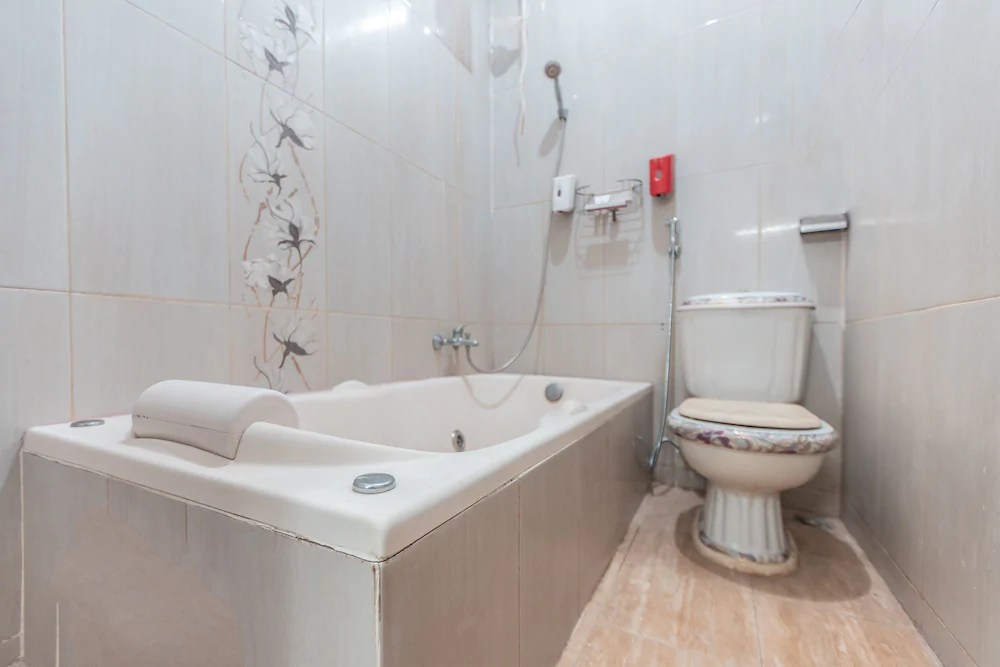 Puspita Guesthouse by OYO Rooms