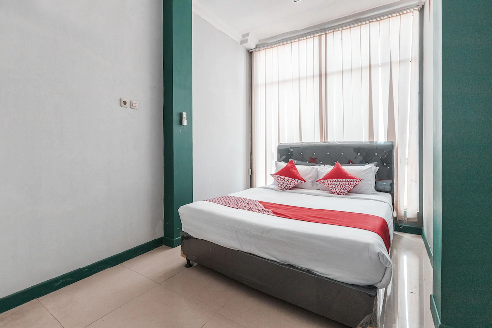 Puspita Guesthouse by OYO Rooms