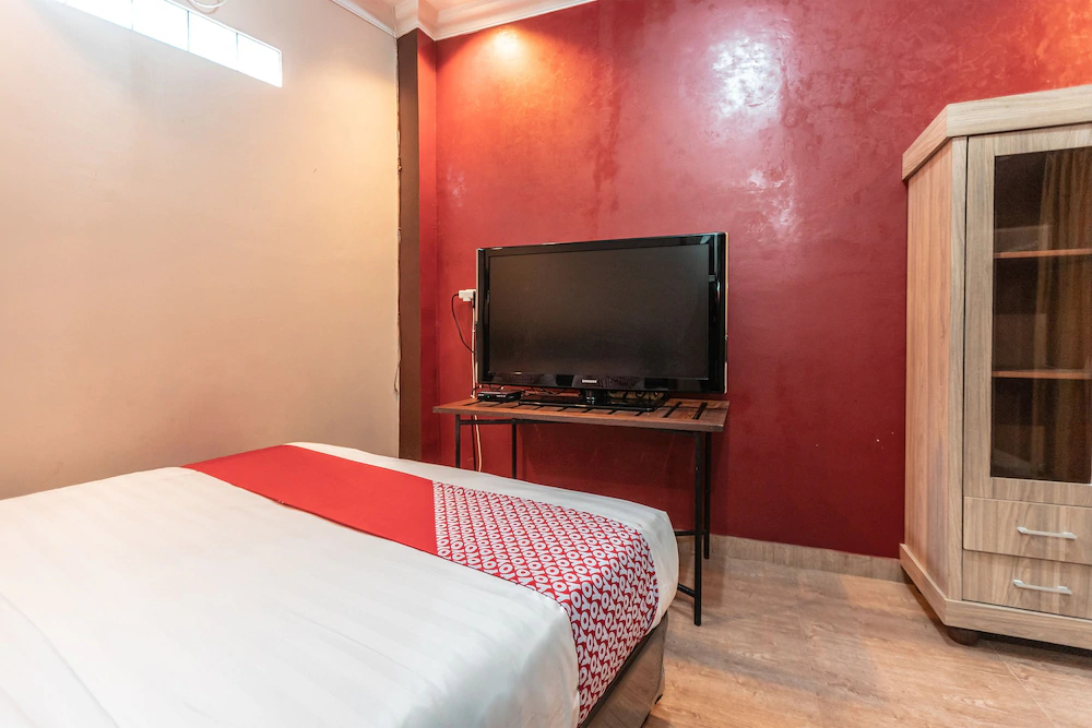 Puspita Guesthouse by OYO Rooms