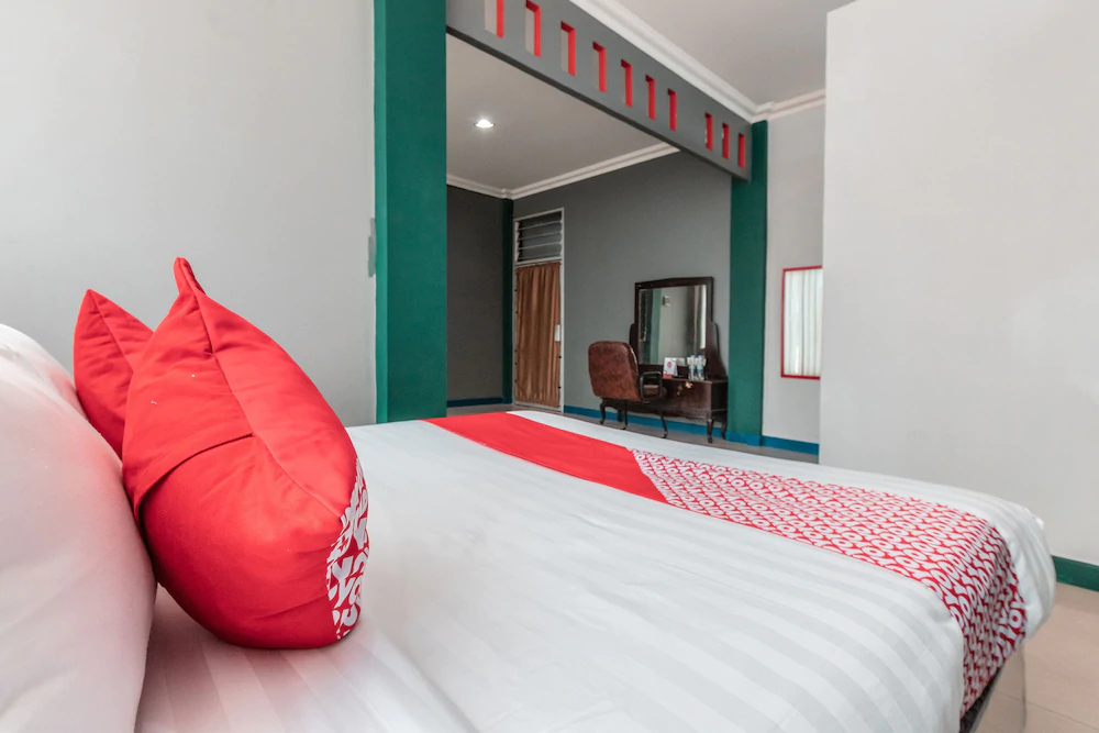 Puspita Guesthouse by OYO Rooms