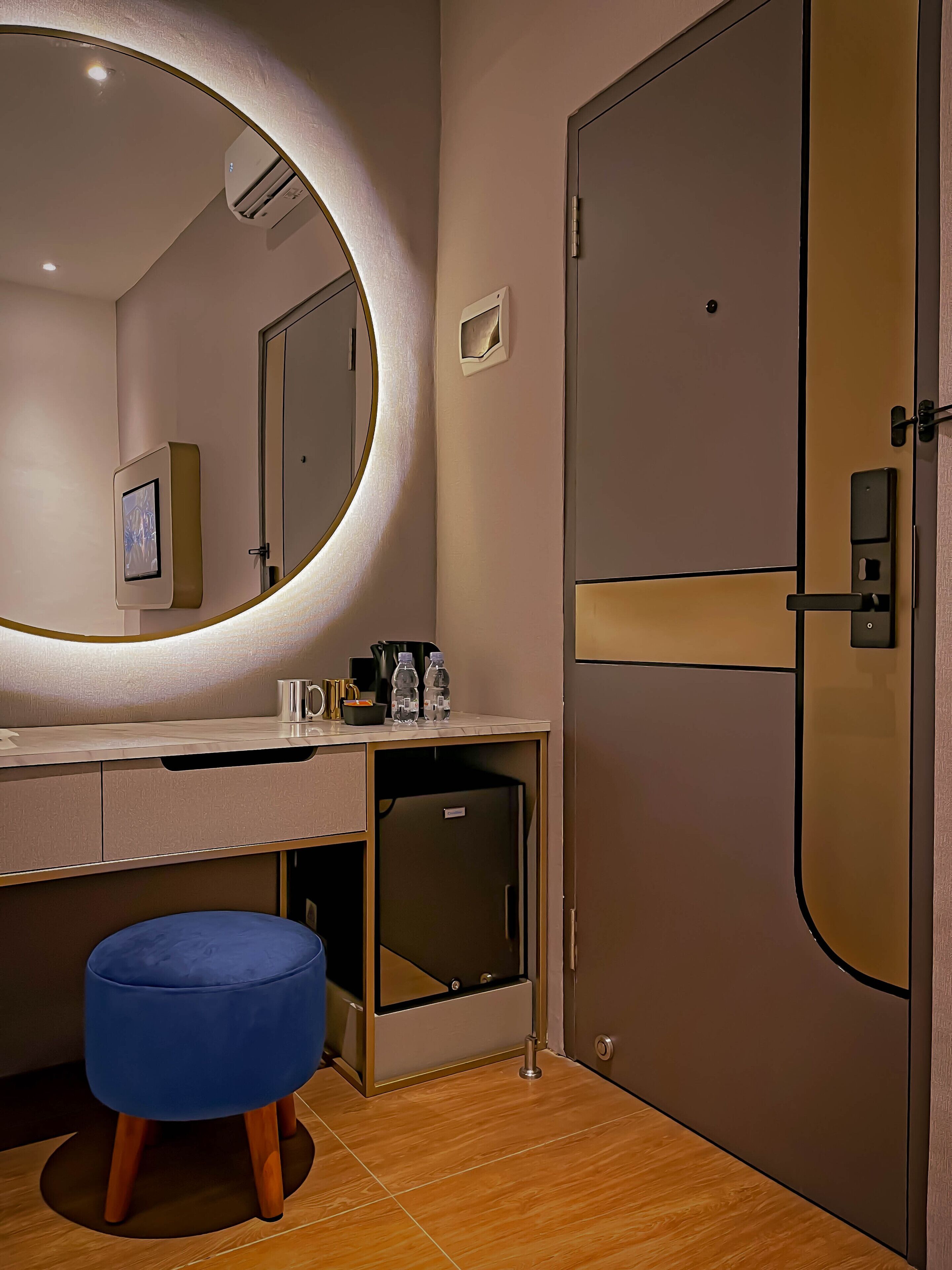 Qube Hotel by 98hospitality