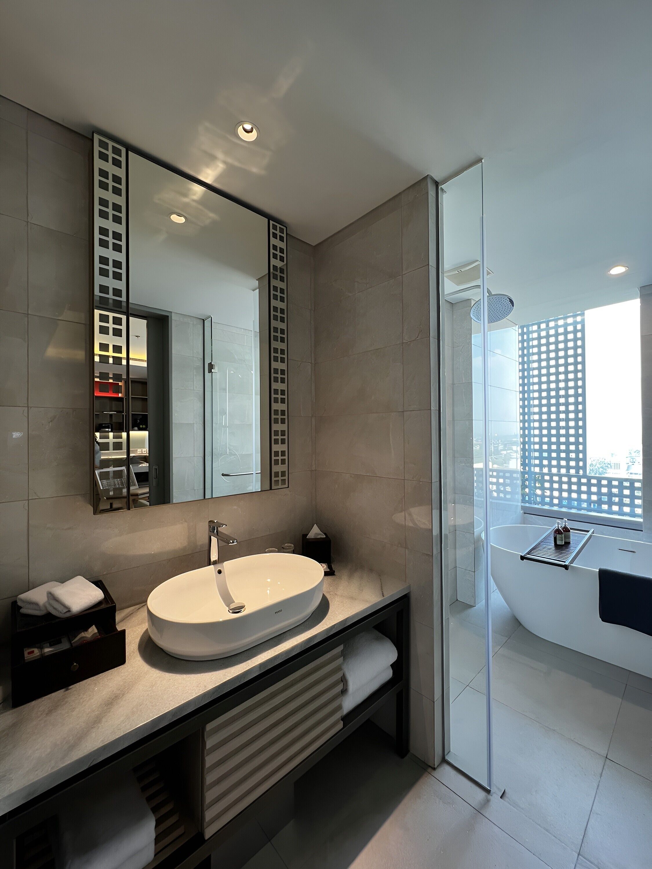 Ra Suites Simatupang