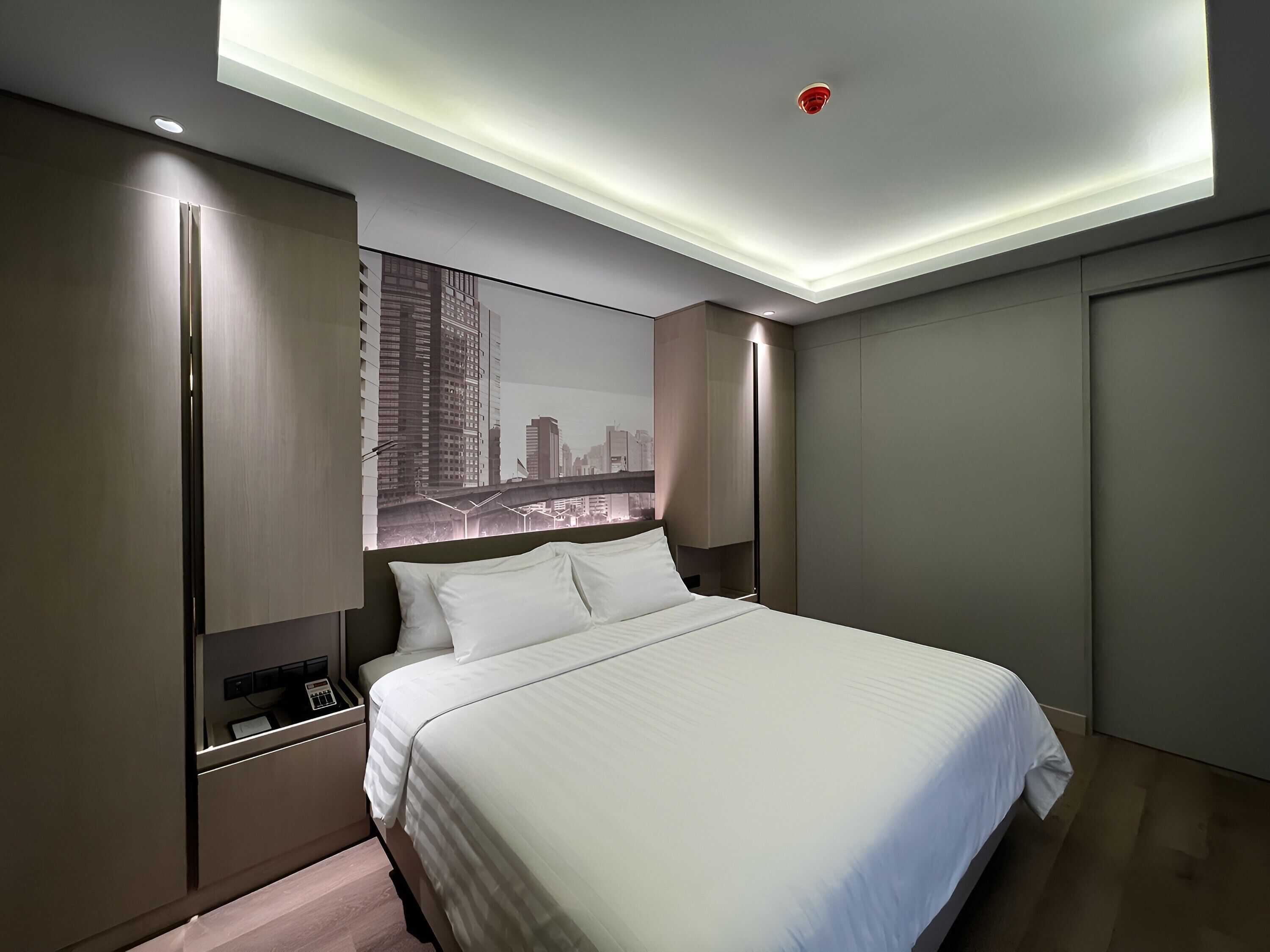 Ra Suites Simatupang