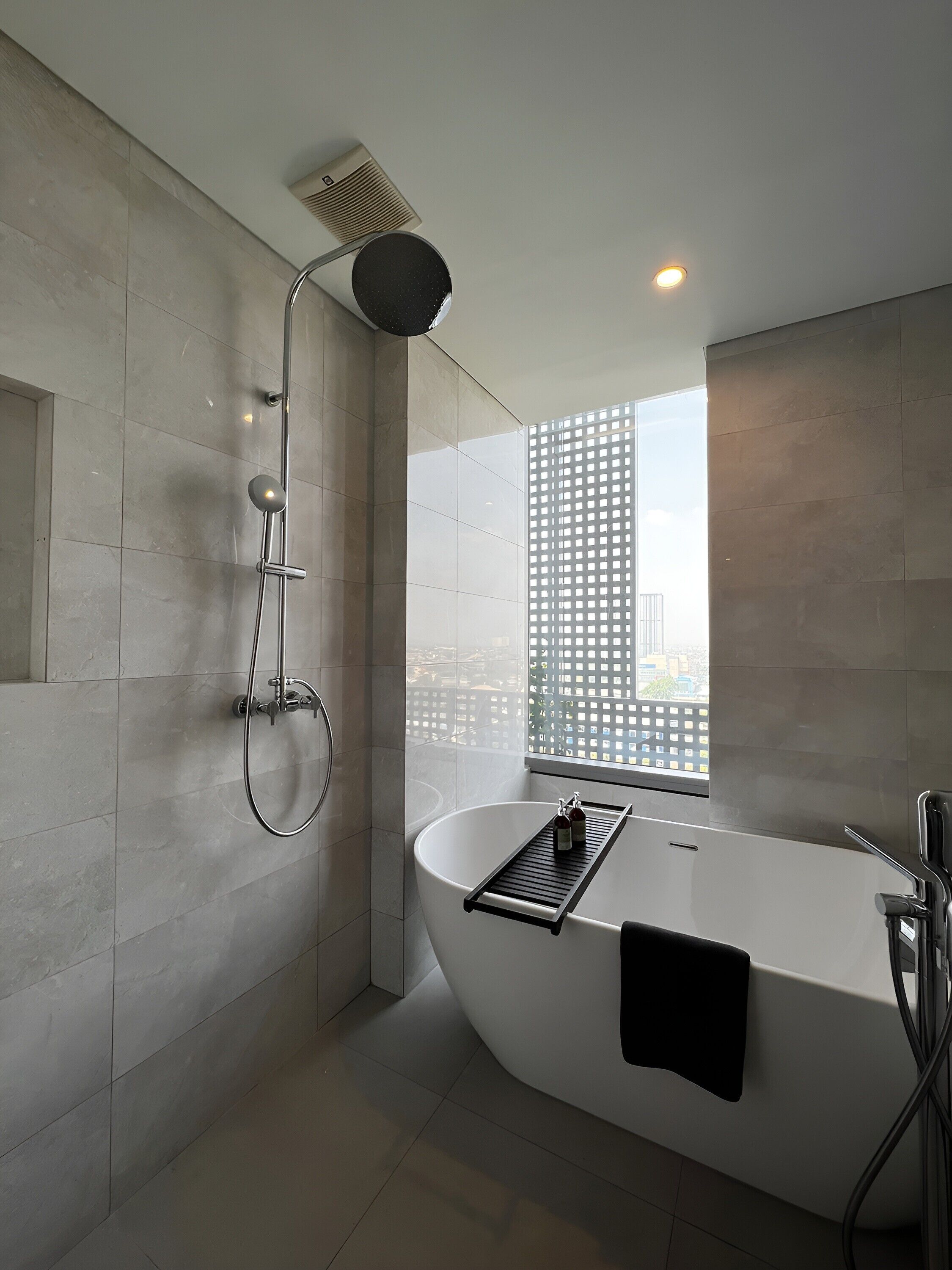 Ra Suites Simatupang