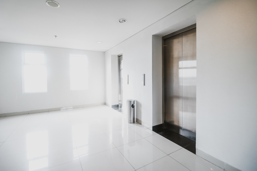 RedDoorz Apartment Near Summarecon Mall Serpong