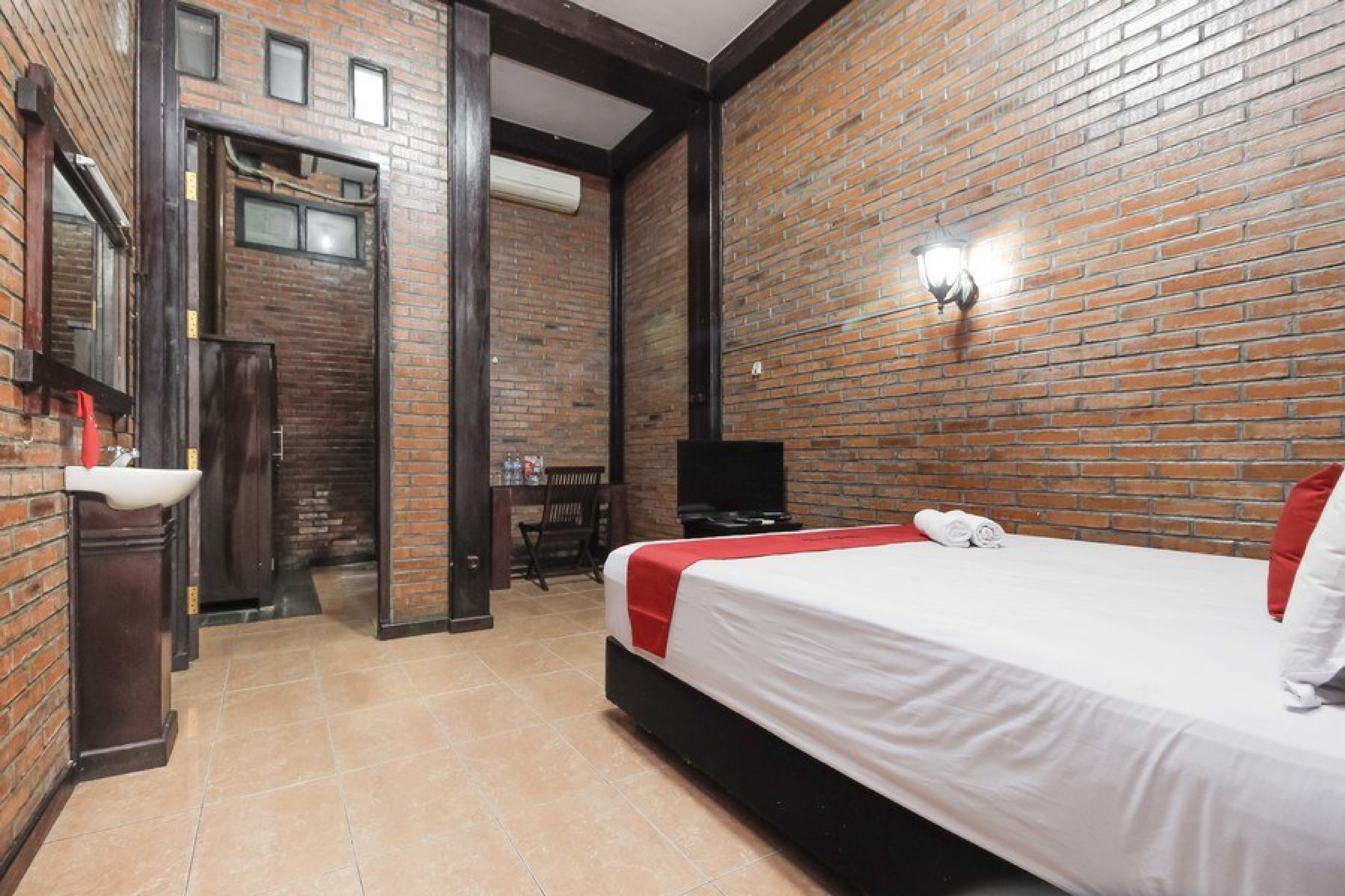 RedDoorz @ Cilandak Timur