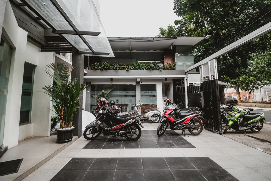 RedDoorz Near Kebon Jeruk Jakarta