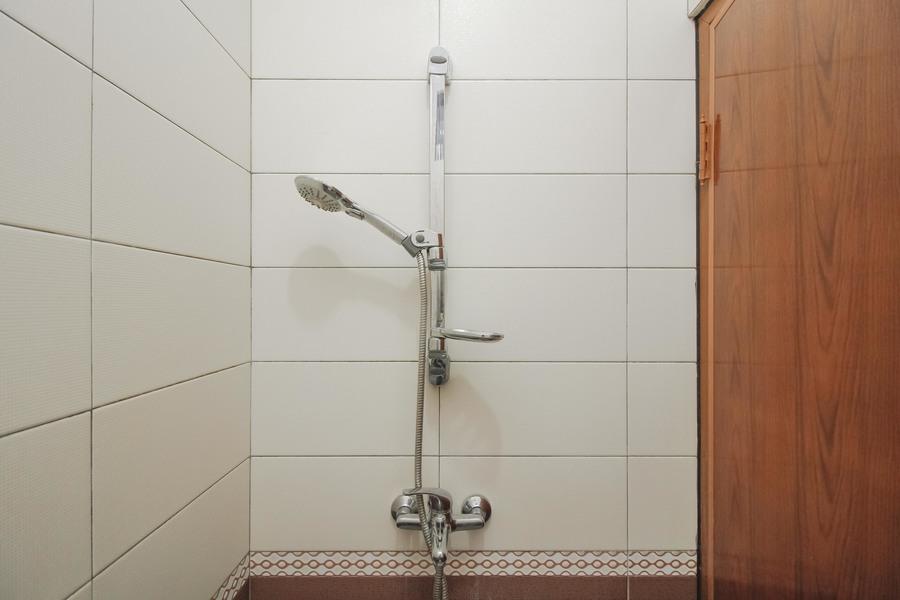 RedDoorz near Manggarai Station 2