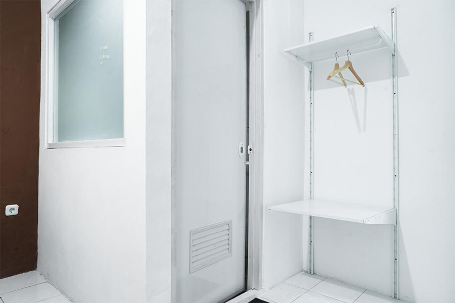 RedDoorz near Seasons City Mall