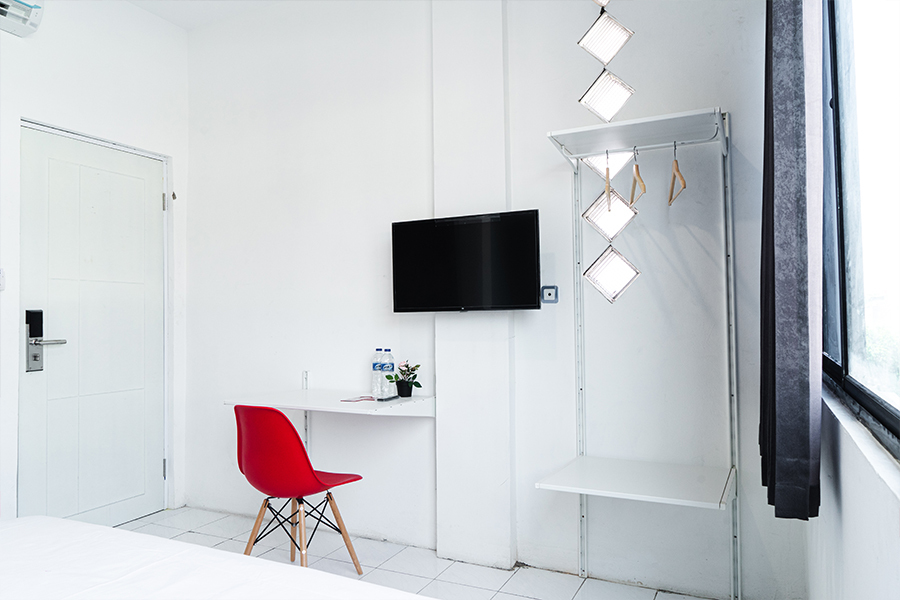 RedDoorz near Seasons City Mall