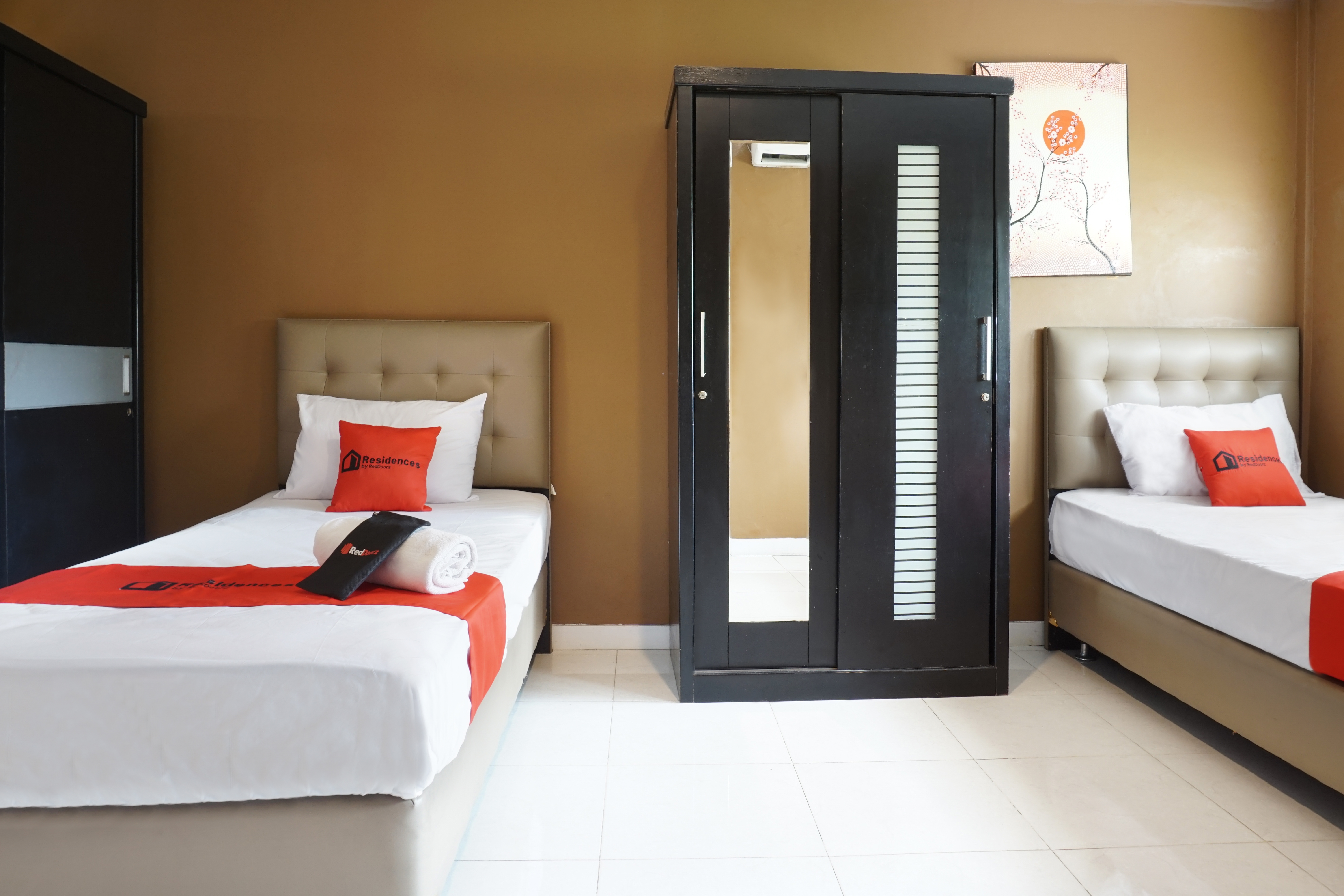 RedDoorz Near Setiabudi One Mall