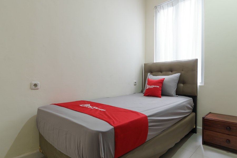 RedDoorz Near Setiabudi One Mall