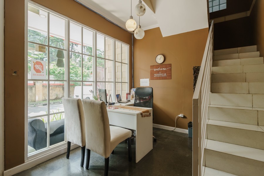 RedDoorz Near Setiabudi One Mall