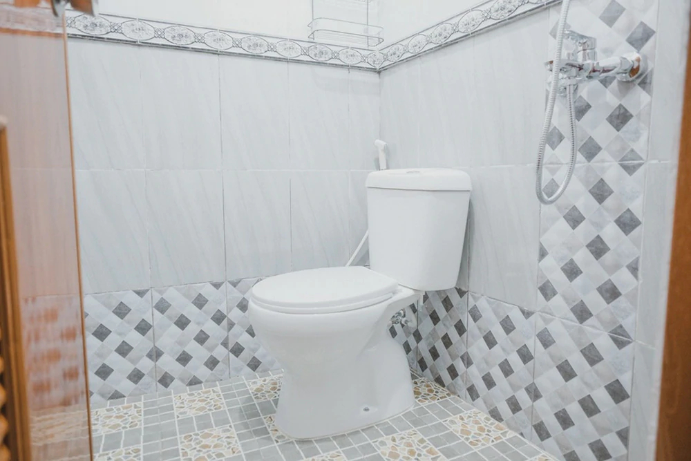 RedDoorz Near Siloam Hospital Kebon Jeruk