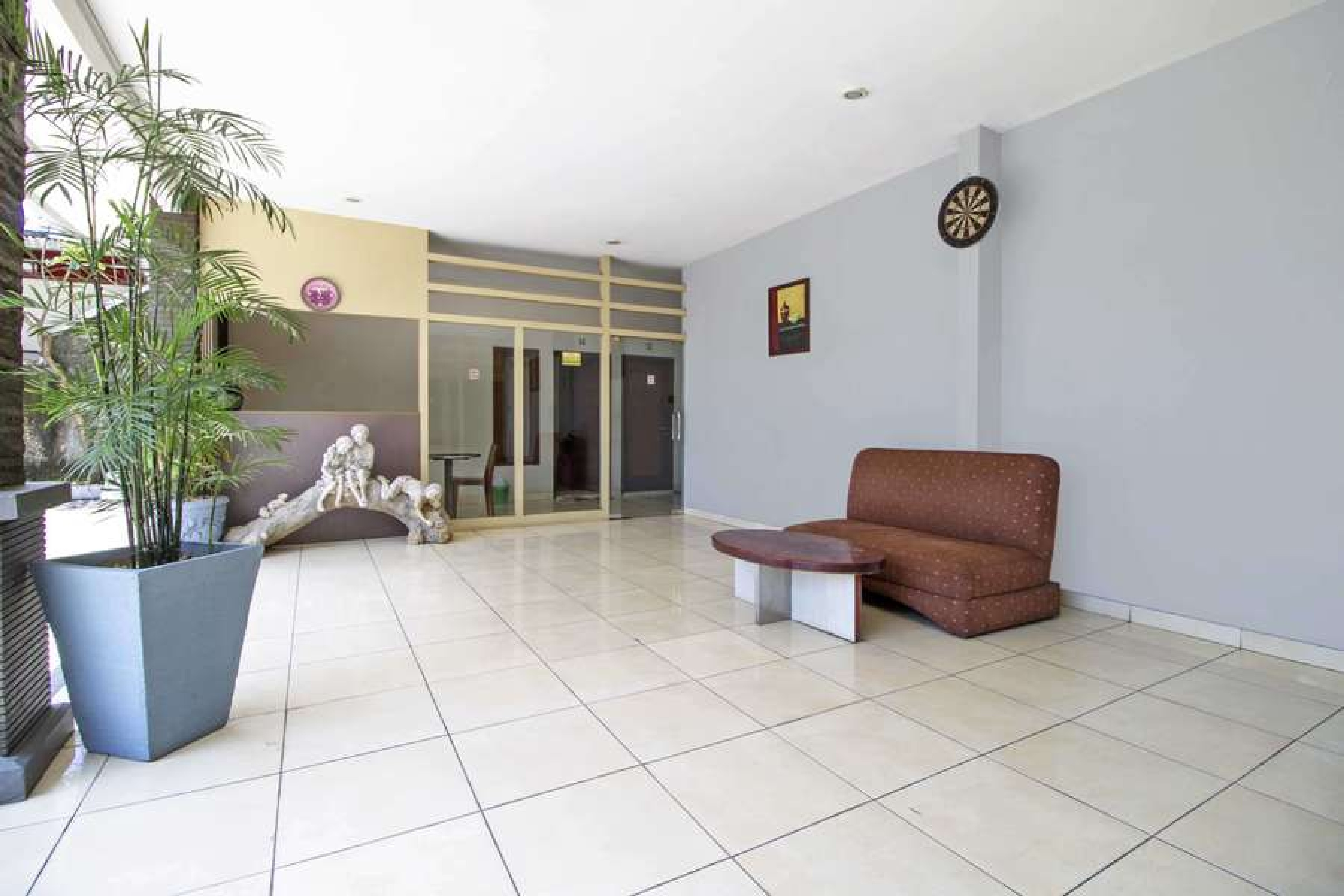 RedDoorz @ Pangeran Antasari 2