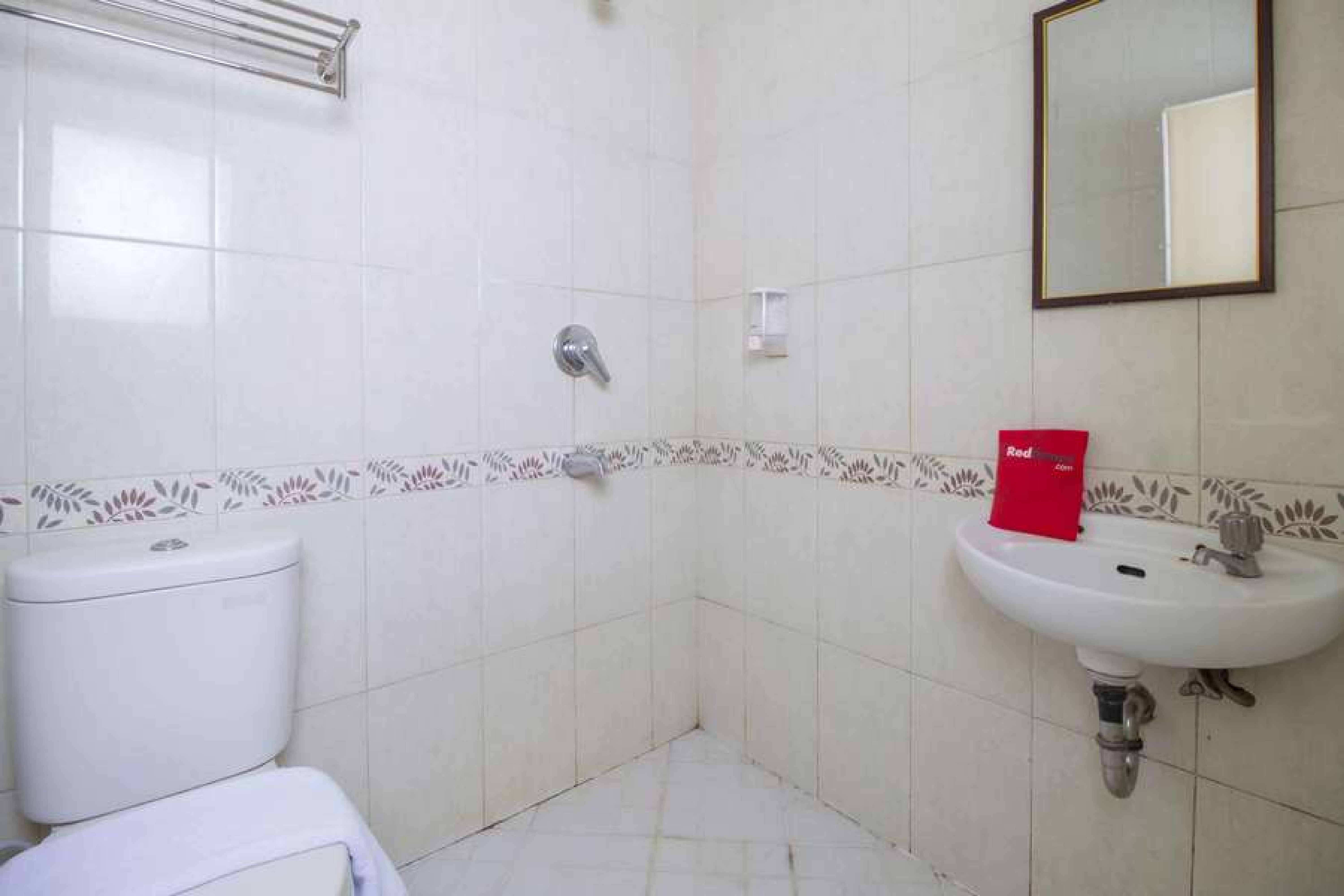 RedDoorz @ Pangeran Antasari 2