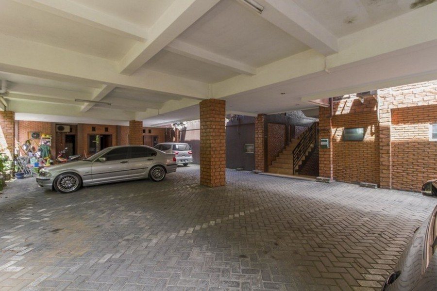 RedDoorz Plus @ Ampera Raya