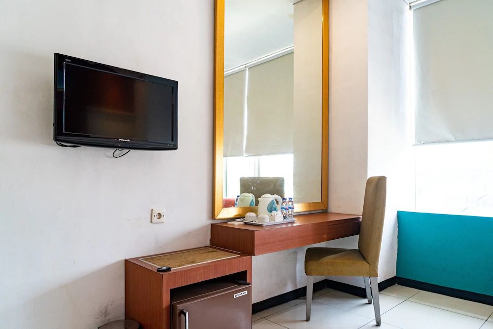 RedDoorz Plus Near Blok M Square