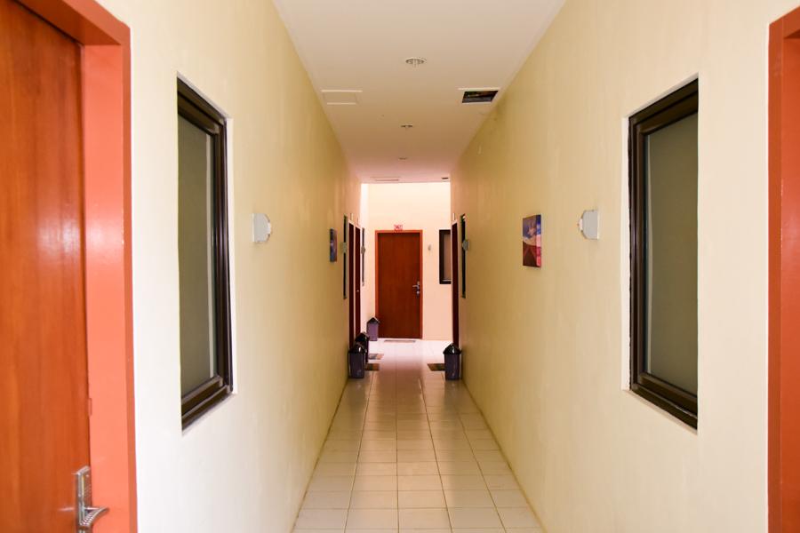 RedDoorz Plus near Ciputra World Kuningan 2