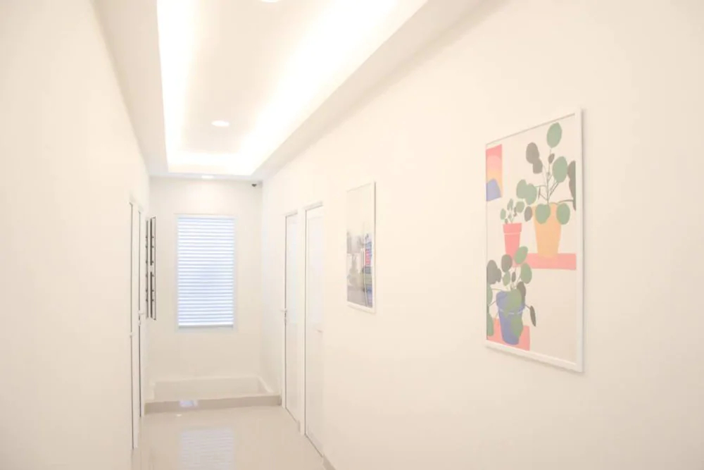 Reddoorz Plus Near Manggarai Station 3