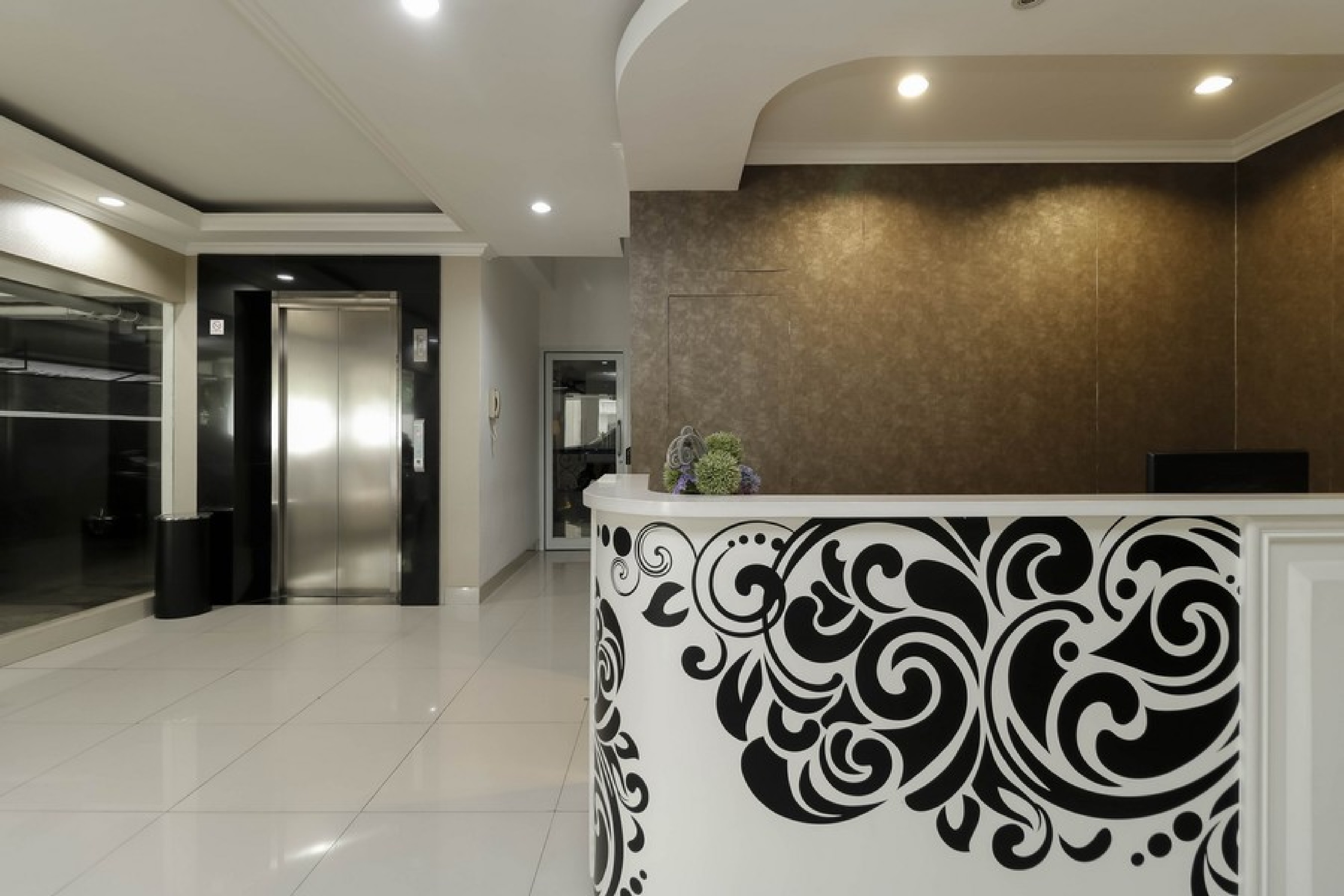 RedDoorz Plus @ Setiabudi Barat