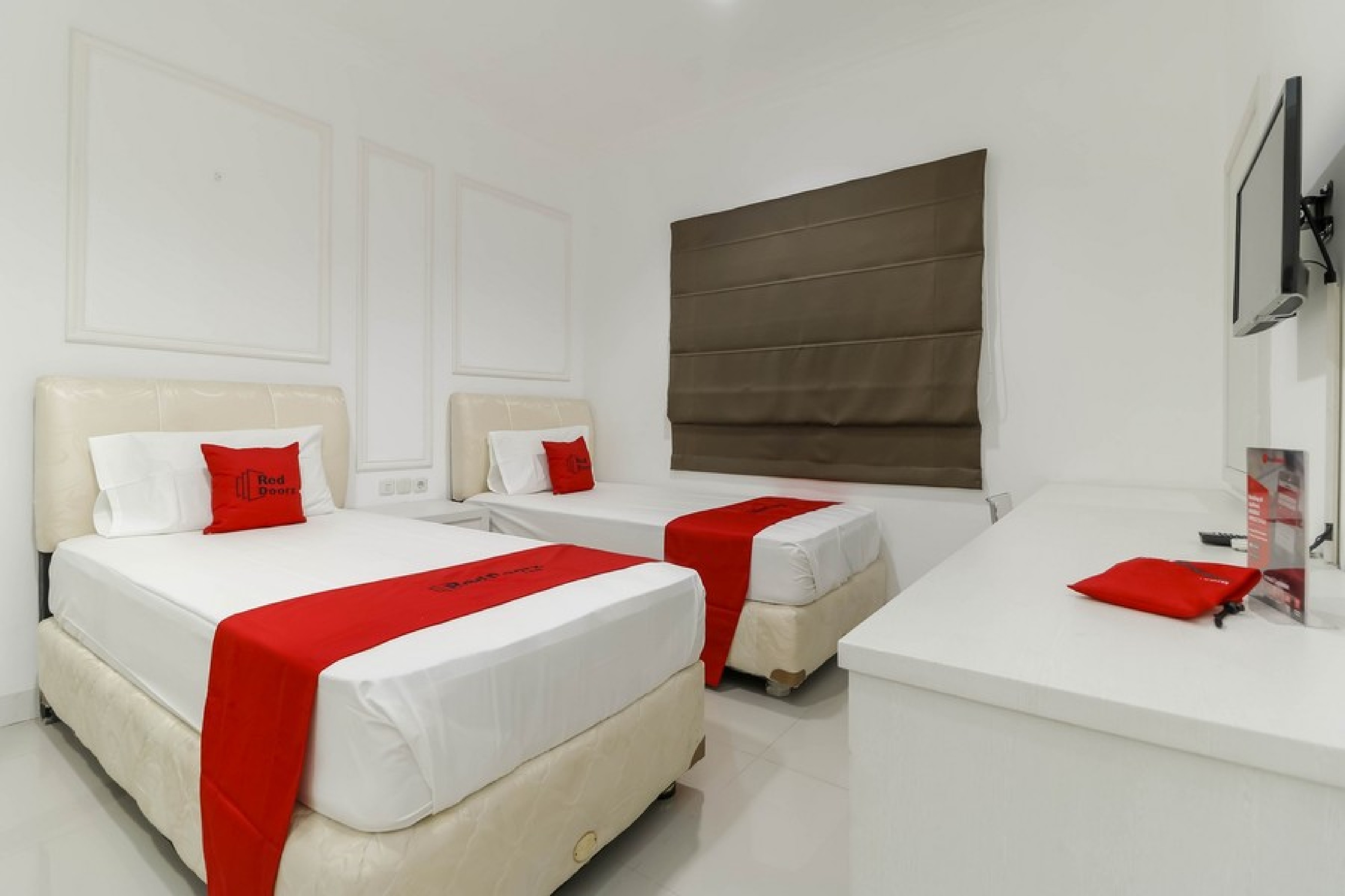 RedDoorz Plus @ Setiabudi Barat